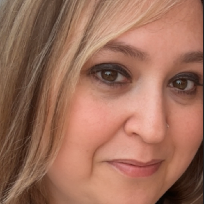 Jen Kushir Headshot